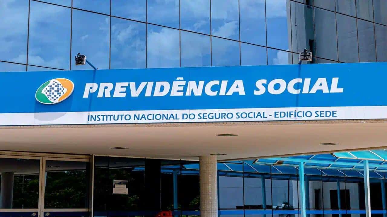 INSS faz desconto indevido em aposentadoria de idosa