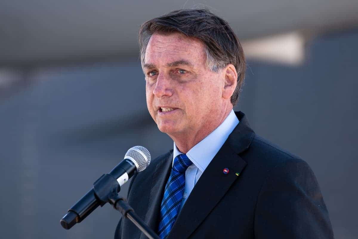 Se Trump fizer novas sanções, Alexandre de Moraes pode mandar Bolsonaro direto pra Papuda