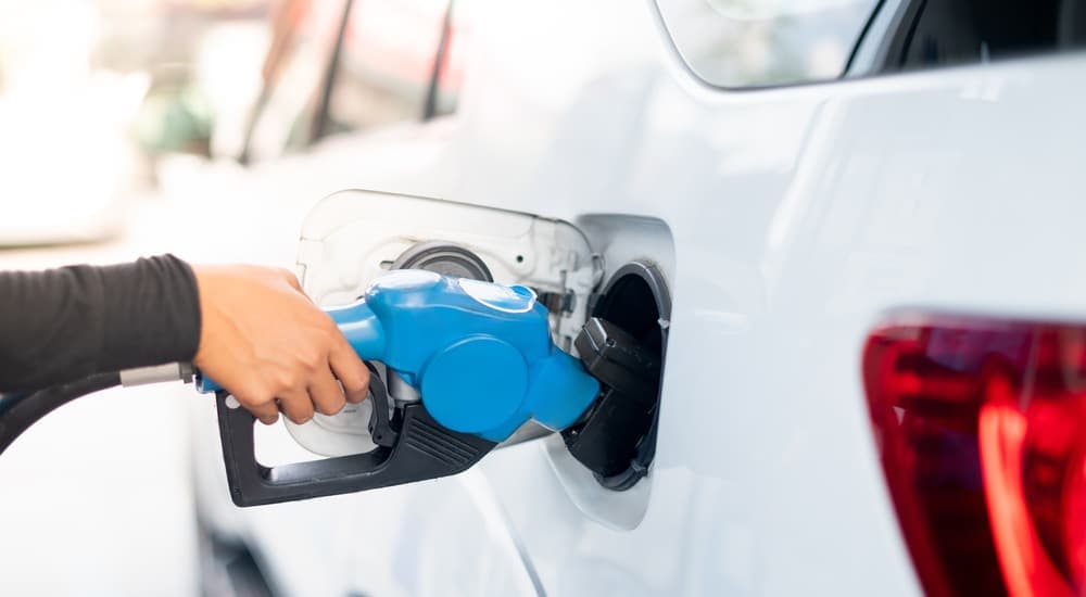 Gasolina mais cara em fevereiro com impacto da alta do dólar