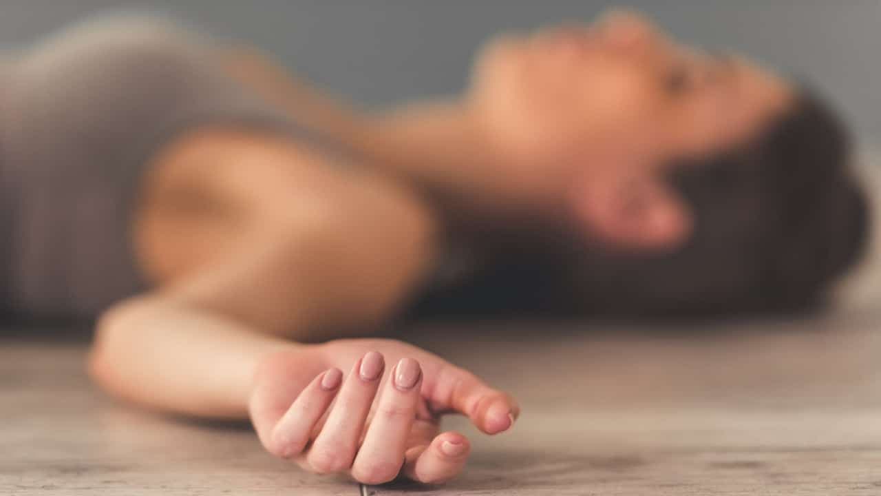 Deputada desmaia em público e equipe conta o que aconteceu