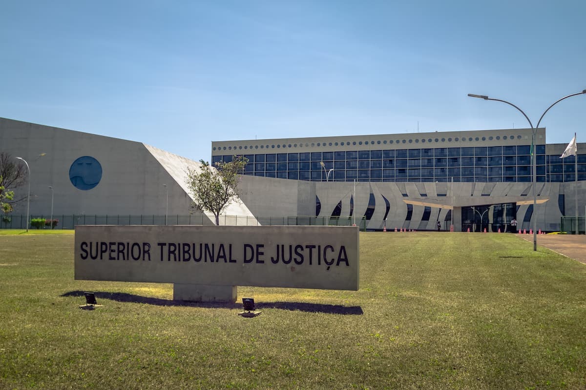 Salário previsto no concurso do STJ aumenta para mais de R$13 mil; saiba mais