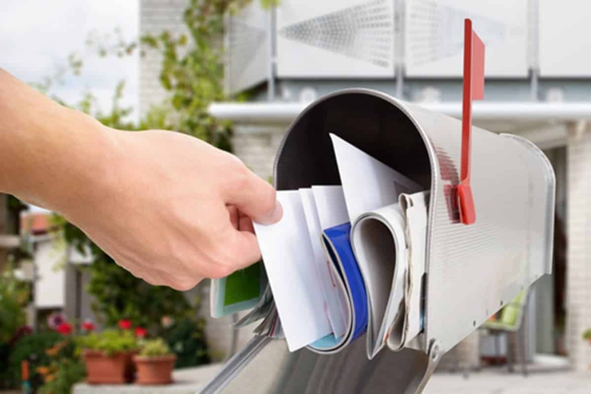 Serviço de correios recebe multa por atrasar entregas; saiba detalhes