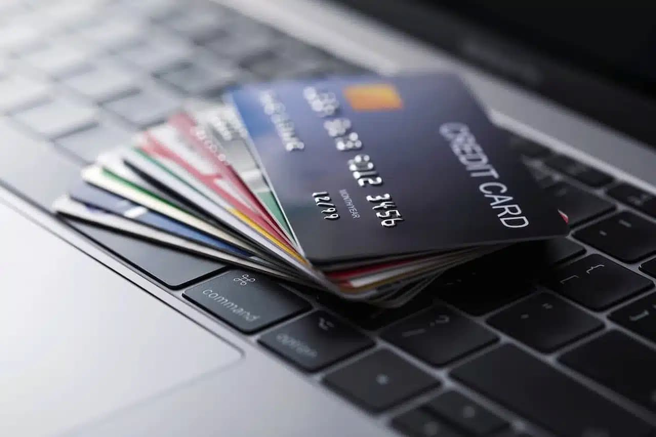 Dívida pode ser descontada da conta salário pelo banco?