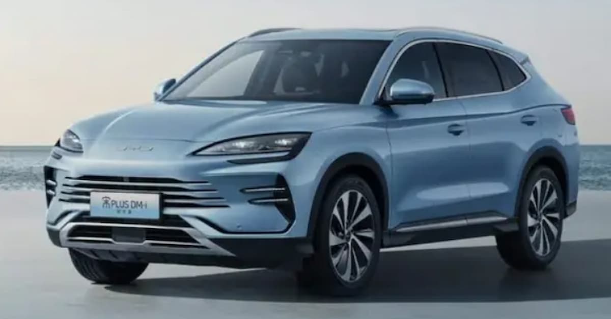 BYD corta preços de carros elétricos e ações despencam: entenda o motivo!