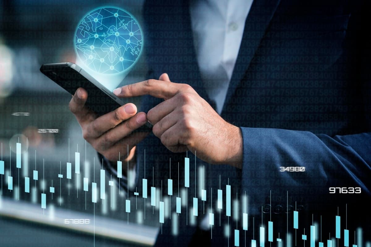 FII XPLG11 mantém distribuição de dividendos; saiba quem tem direito em junho