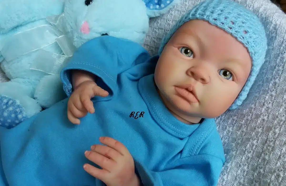 Bebês reborn viralizam no TikTok e preços chegam a R$ 12 mil; veja por quê