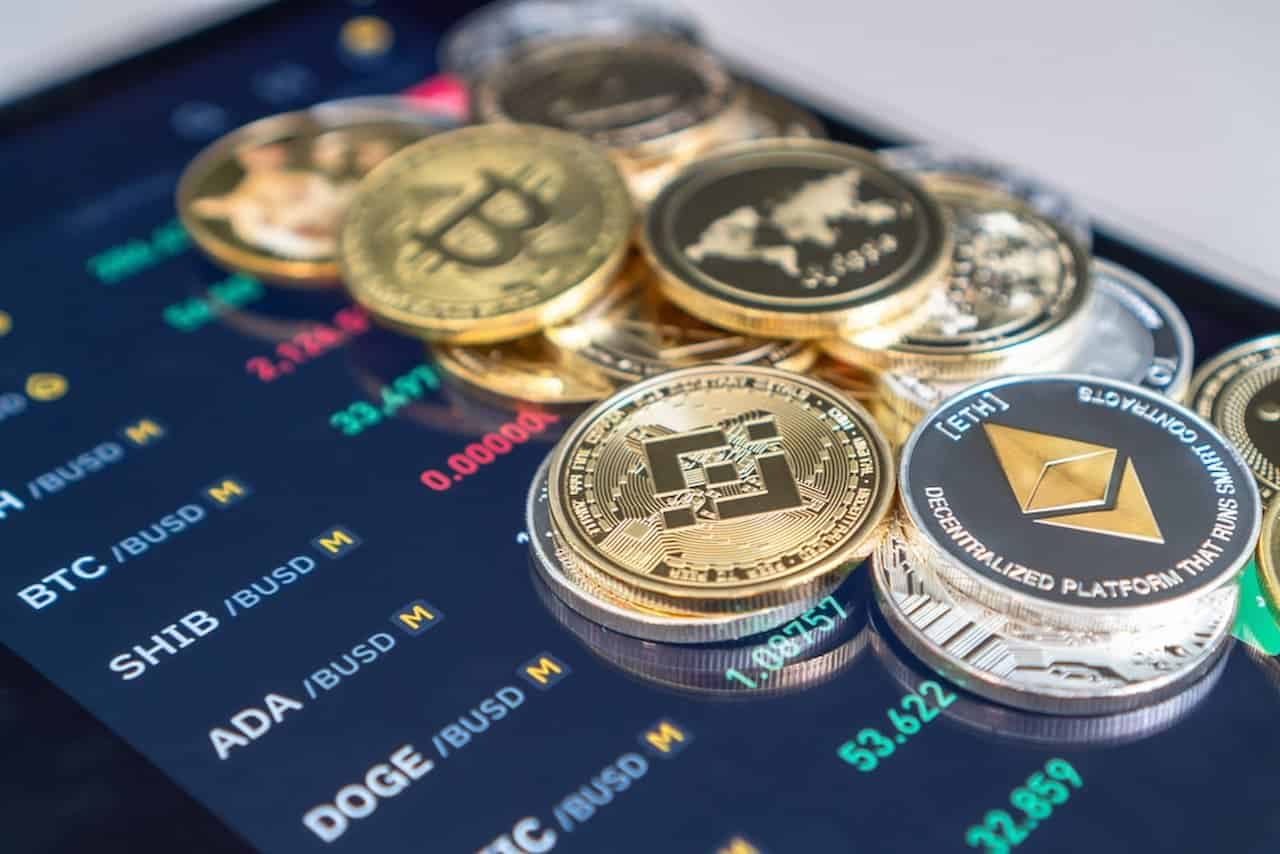 Criptomoedas disparam e atingem marca histórica de US$ 4 trilhões