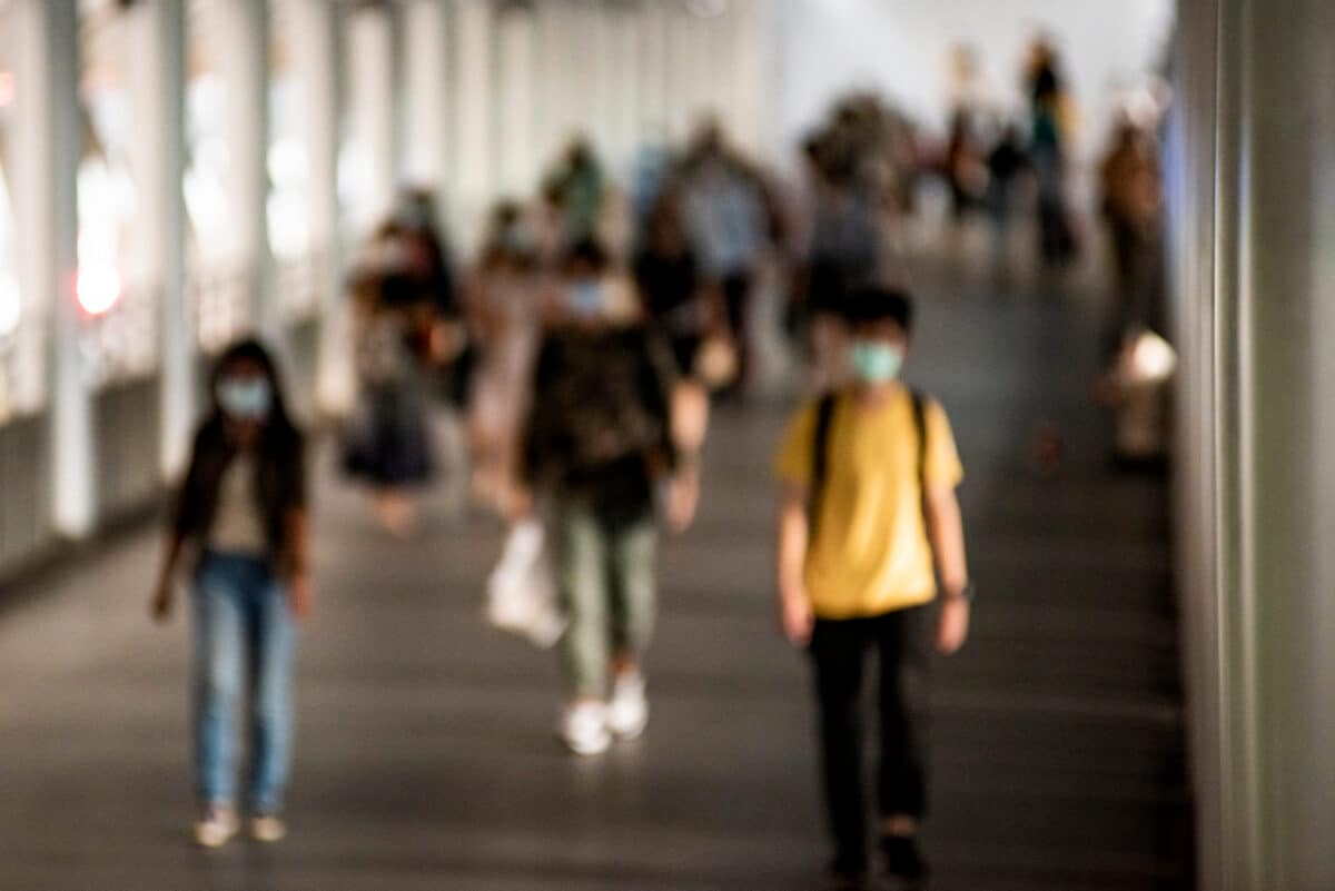 Projeto restringe benefícios assistenciais para estrangeiros no Brasil
