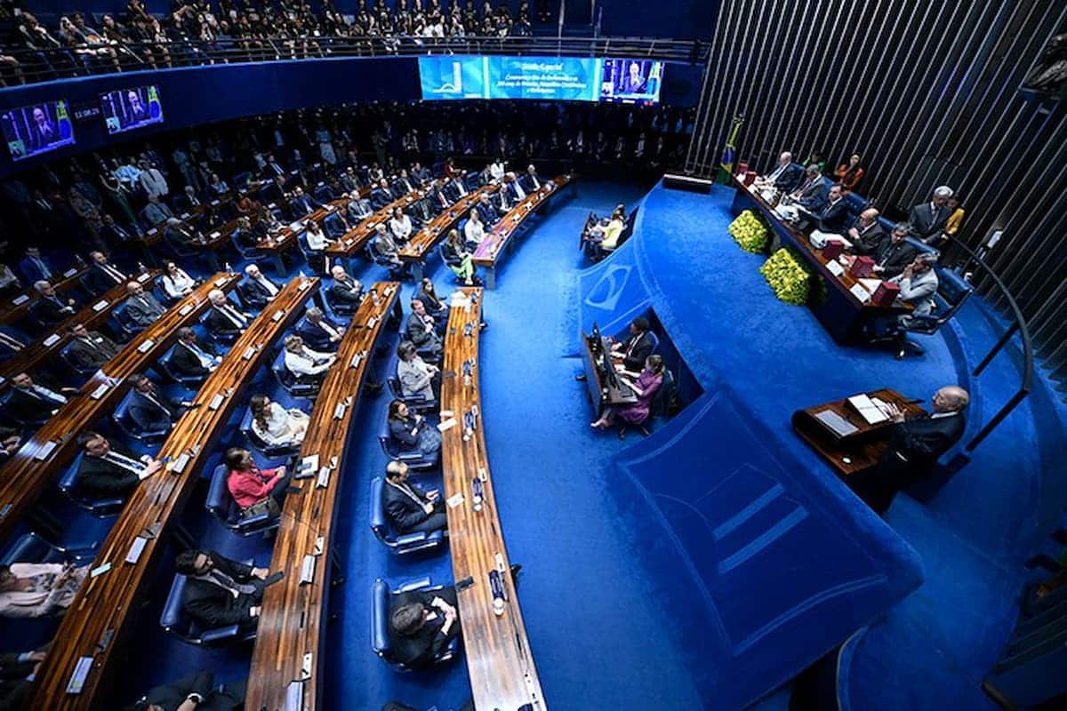 Idosos comemoram: bancos não podem mais negar crédito só pela idade, entenda o que muda!