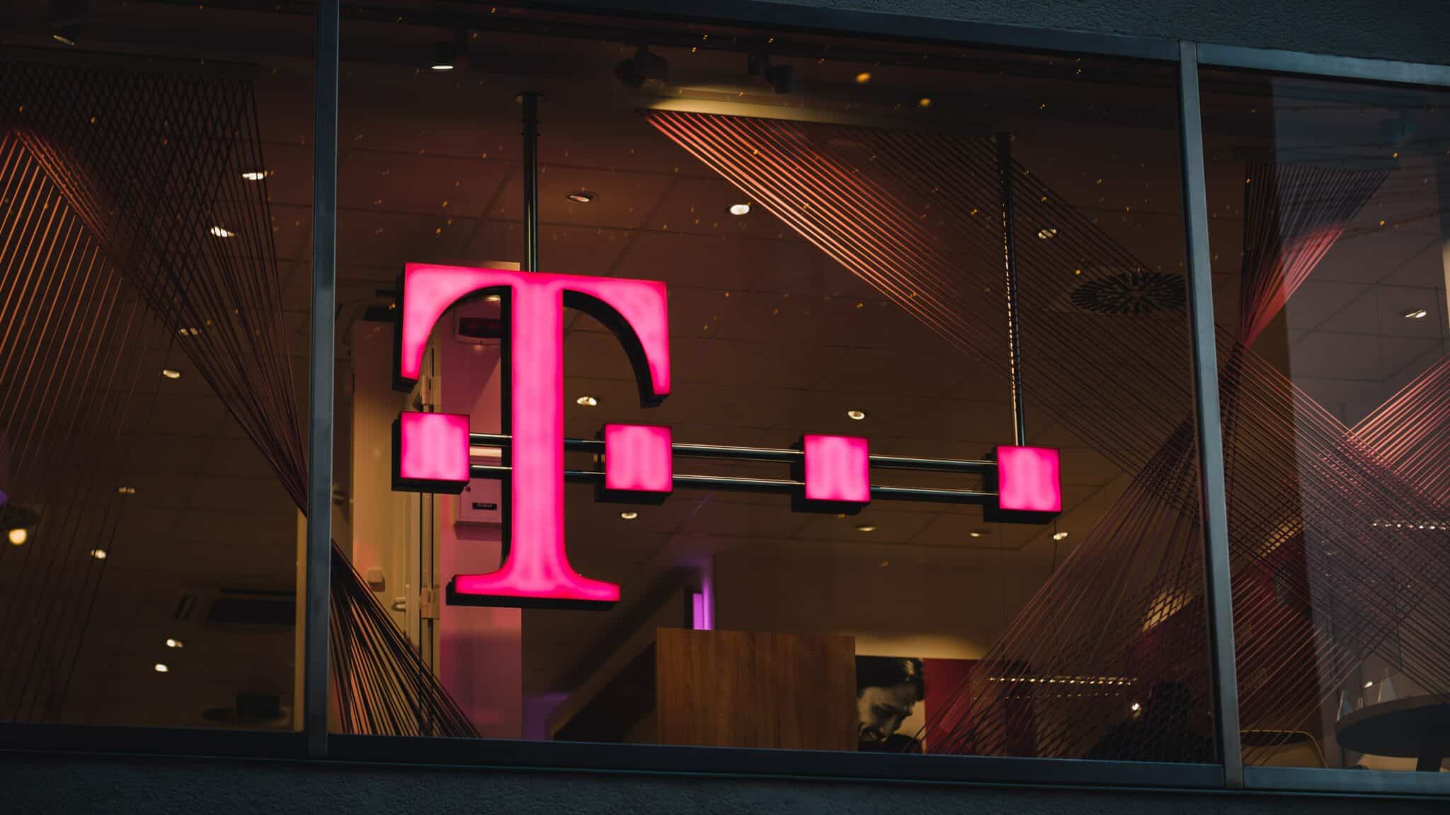 iPhones ganham suporte a mensagens via satélite com T-Mobile nos EUA