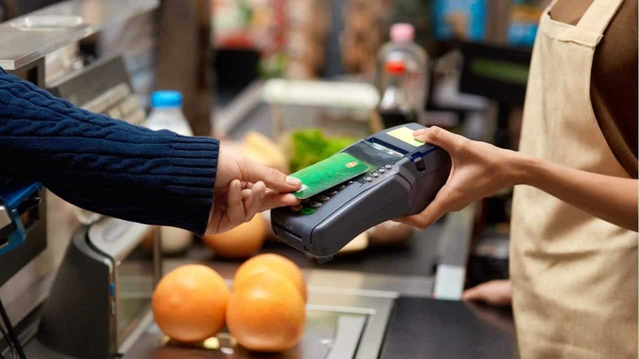 Vale-refeição e alimentação têm novas regras; descubra o que Lula regulamentou