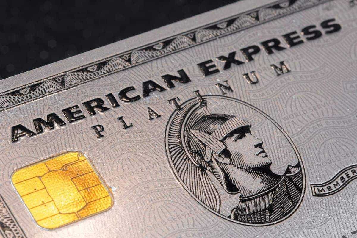 Prazo para conseguir cartão Platinum do Bradesco com anuidade grátis acaba dia 30
