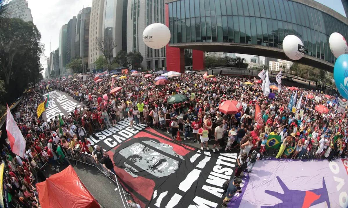 País inteiro se mobiliza em atos contra anistia e PEC da Blindagem