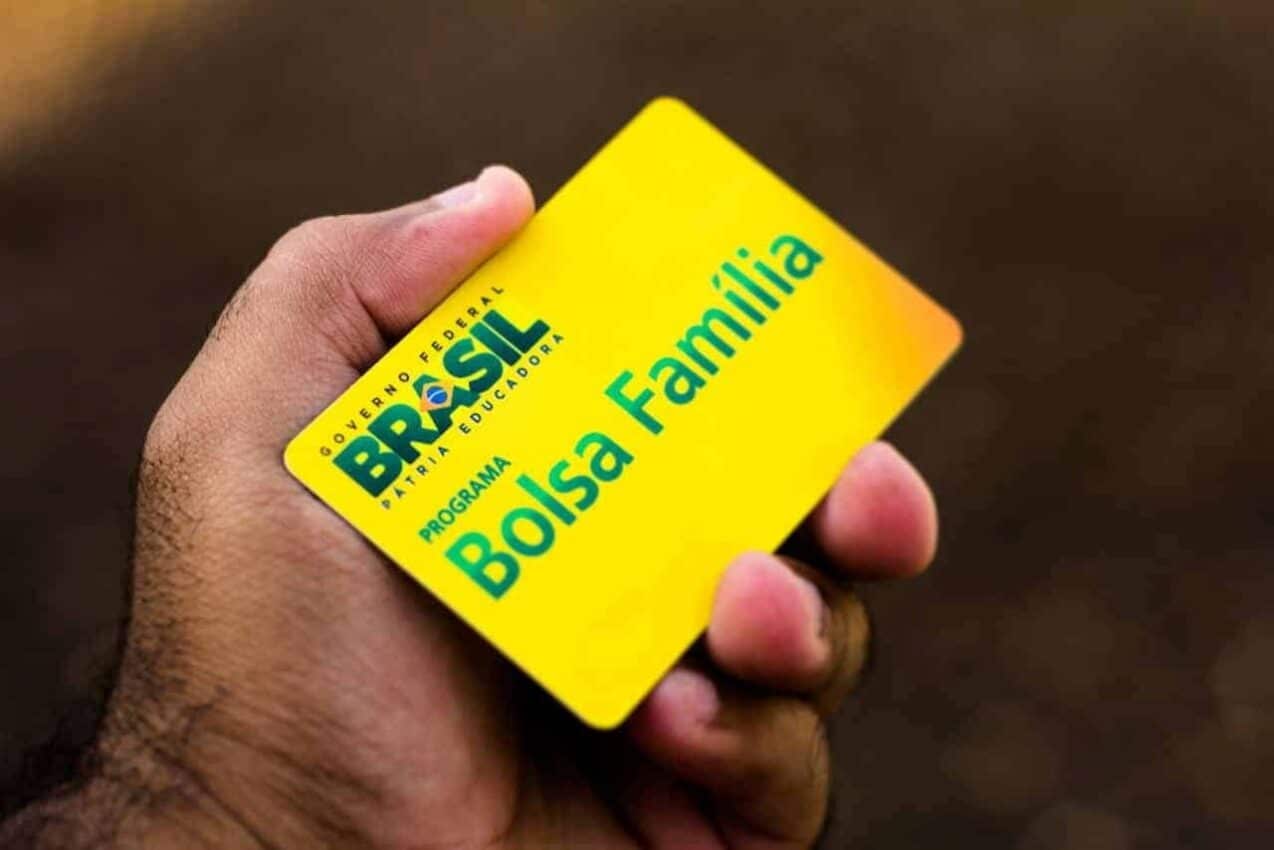 Bolsa Família: governo de Lula retira milhões de cadastros em pente-fino