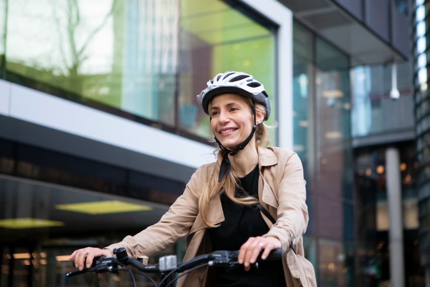 Trabalhadores que usam bicicleta terão auxílio de até 50% do transporte; entenda a nova lei