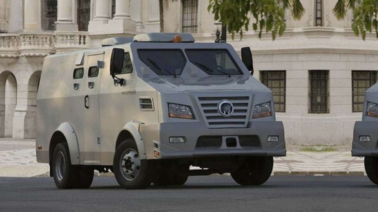 Desuso do papel-moeda acelera fim dos carros-fortes no Brasil
