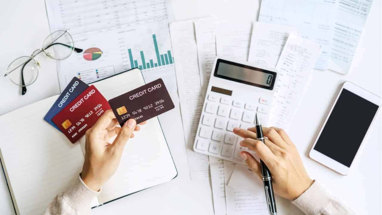 Endividamento recorde: os motivos por trás dos 80 milhões de brasileiros com dívidas