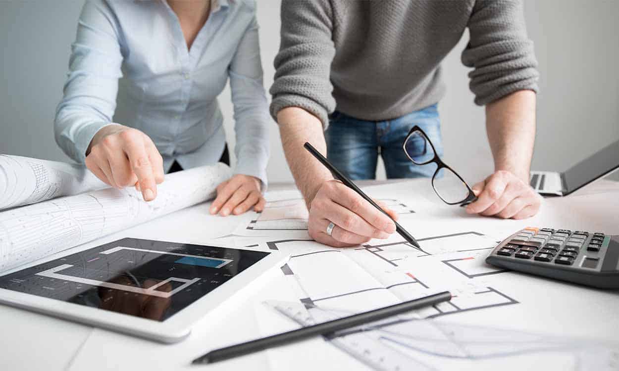 Comprar imóvel na planta com rendimentos de aplicação: vale a pena hoje?