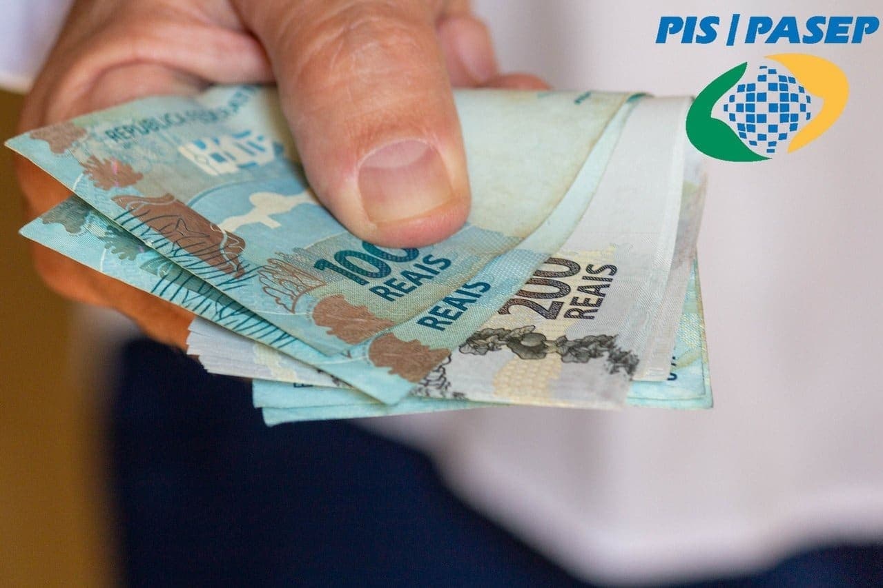 CLTs recebem direitos de resgate no valor de R$ 1.518 do PIS/Pasep até dia 31/12