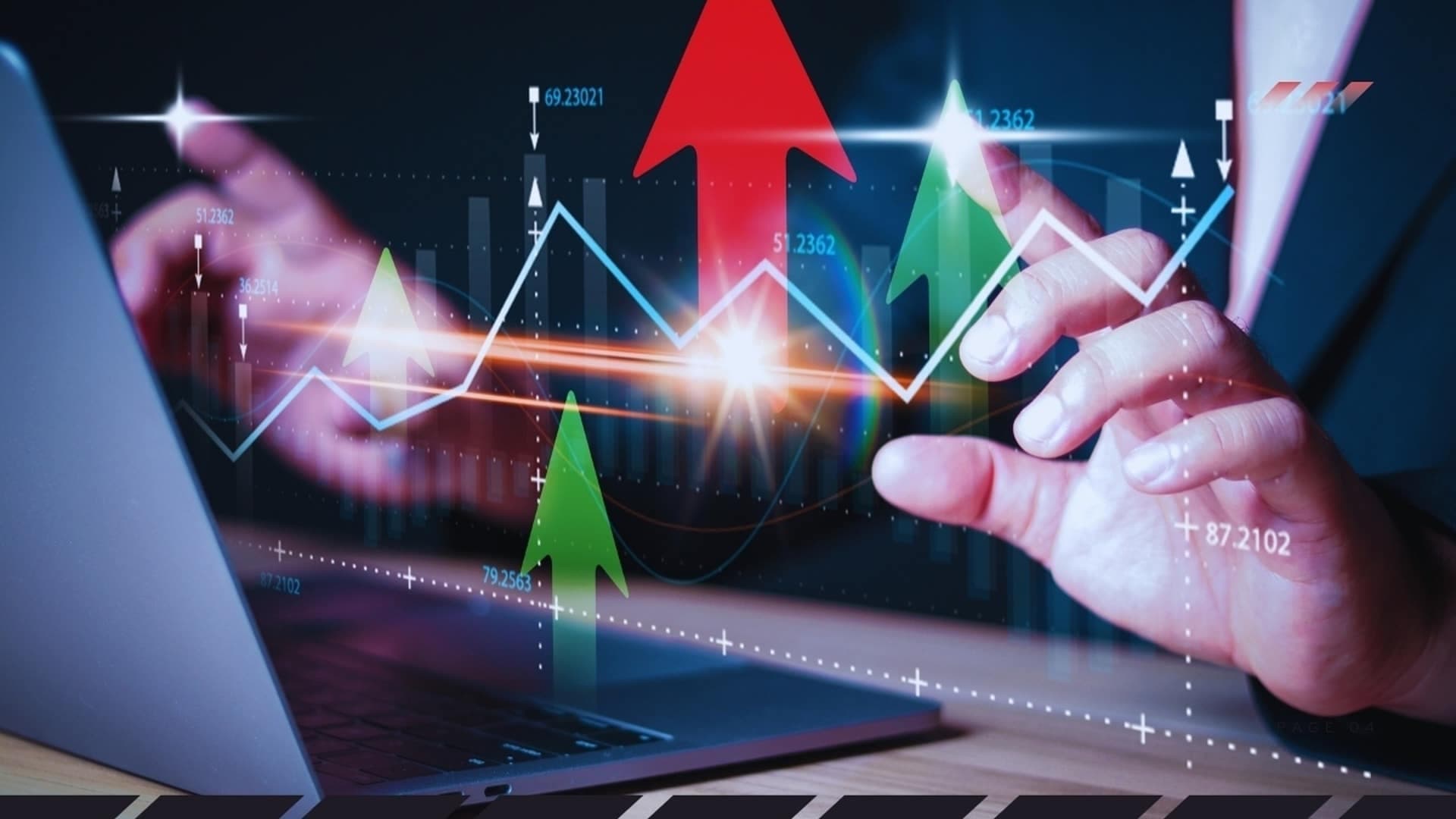 Bolsa de Valores quebra recorde e fecha acima dos 158 mil pontos; Dólar recua