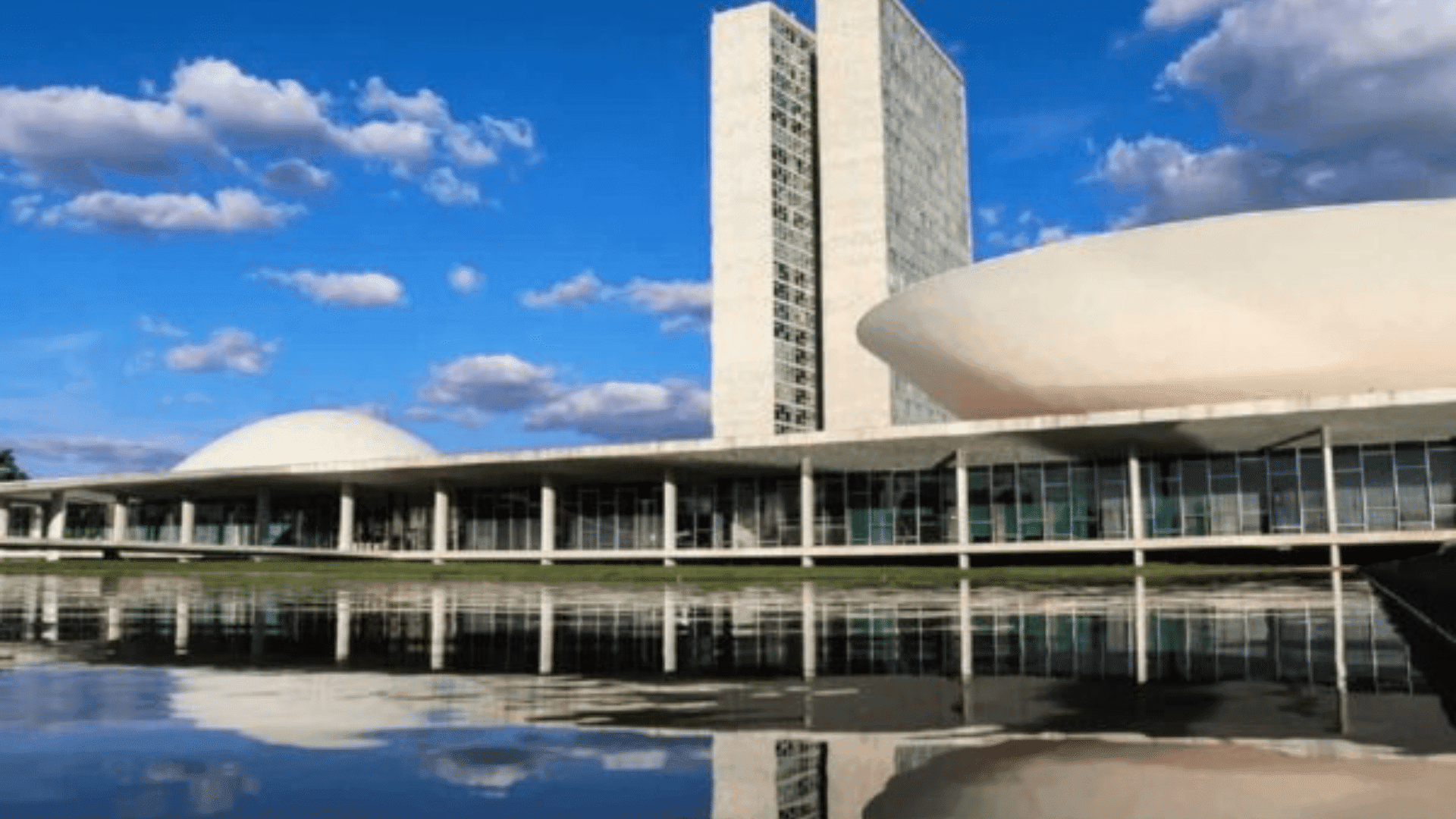 Projeto no Congresso pode criar botão de cancelamento fácil e barrar cobranças abusivas