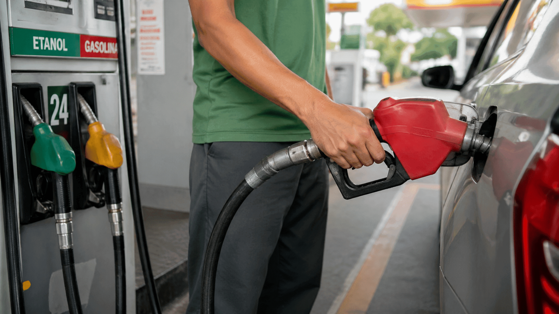 Mistura de etanol na gasolina sobe para 32%; medida temporária vale por até 180 dias