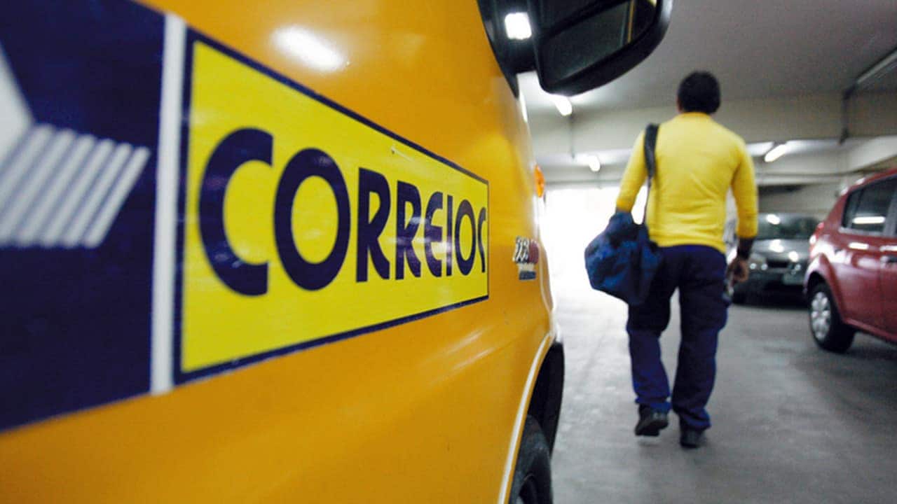 privatizar os Correios