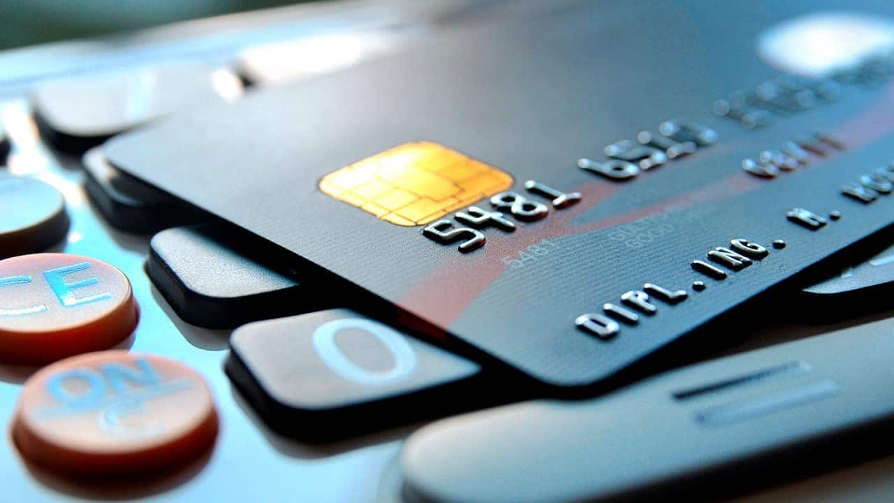 Cartão Visa funciona com Bitcoin até para negativados no SPC/Serasa