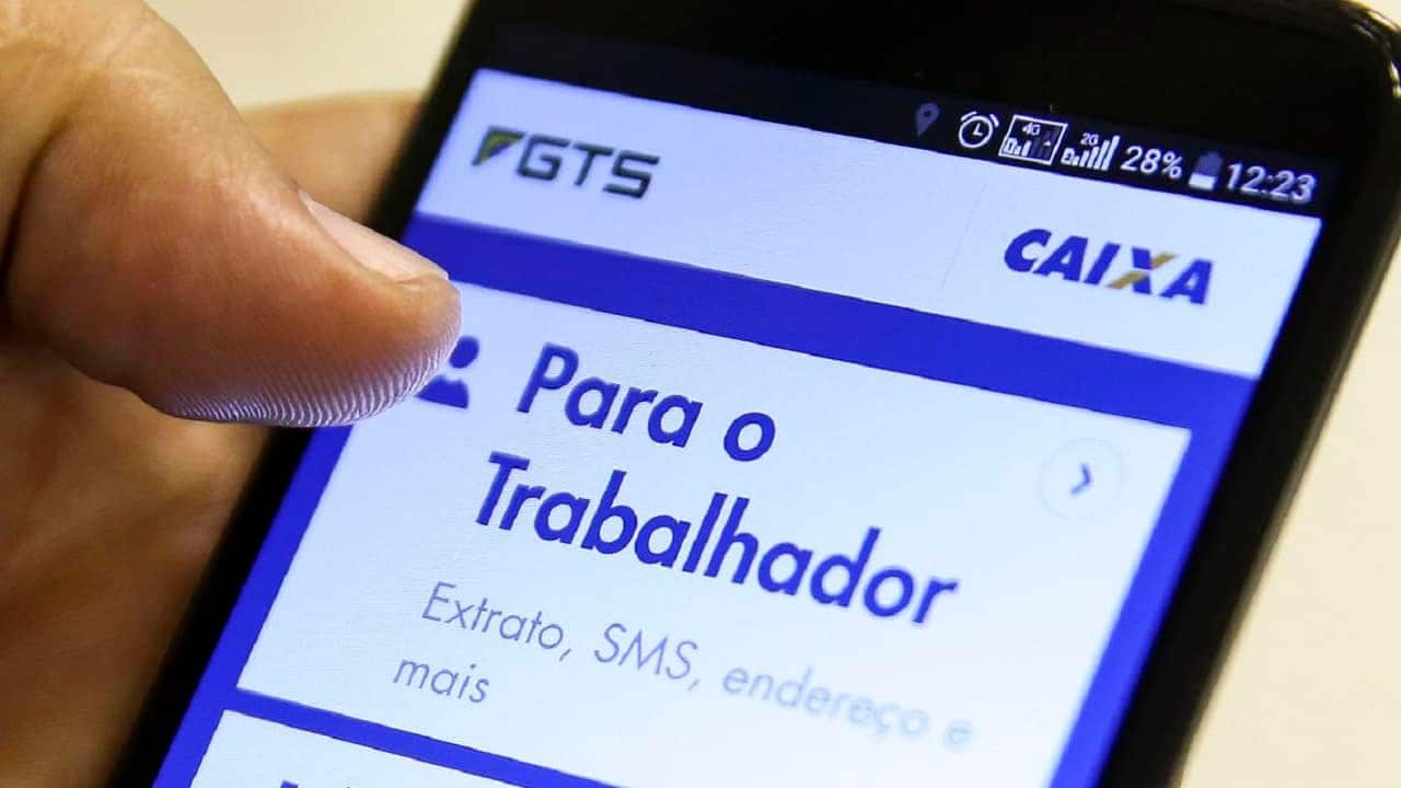 Governo vai liberar saques de contas ativas e inativas do FGTS todos os anos