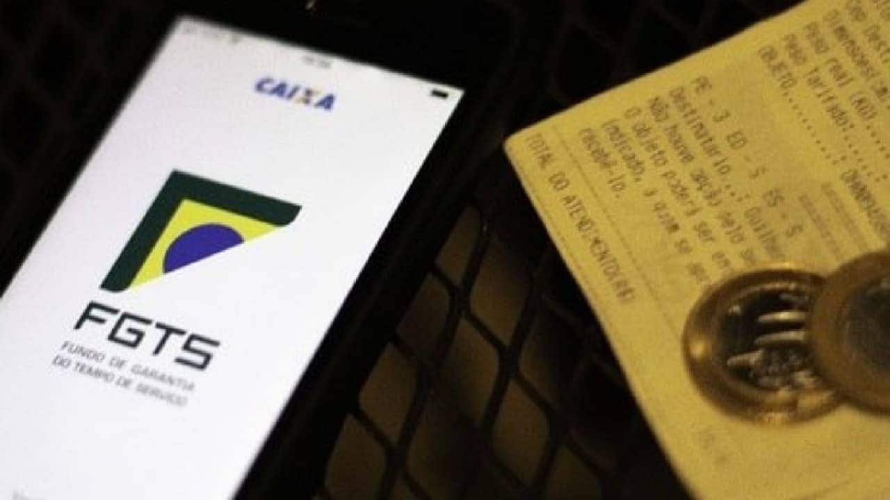 Se o trabalhador sacar os R$ 500 do FGTS perde o direito ao saque-rescisão?