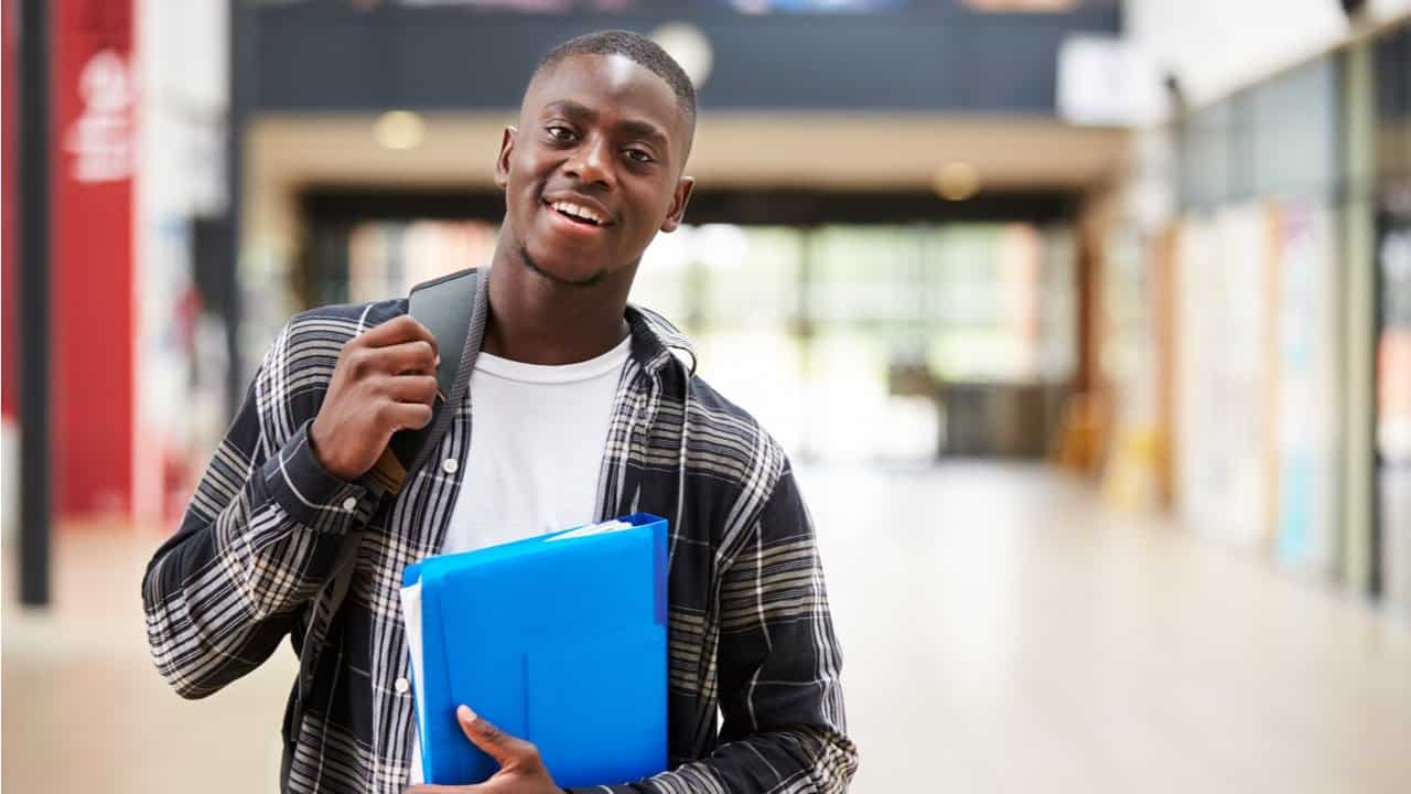 Como conseguir um comprovante de escolaridade?
