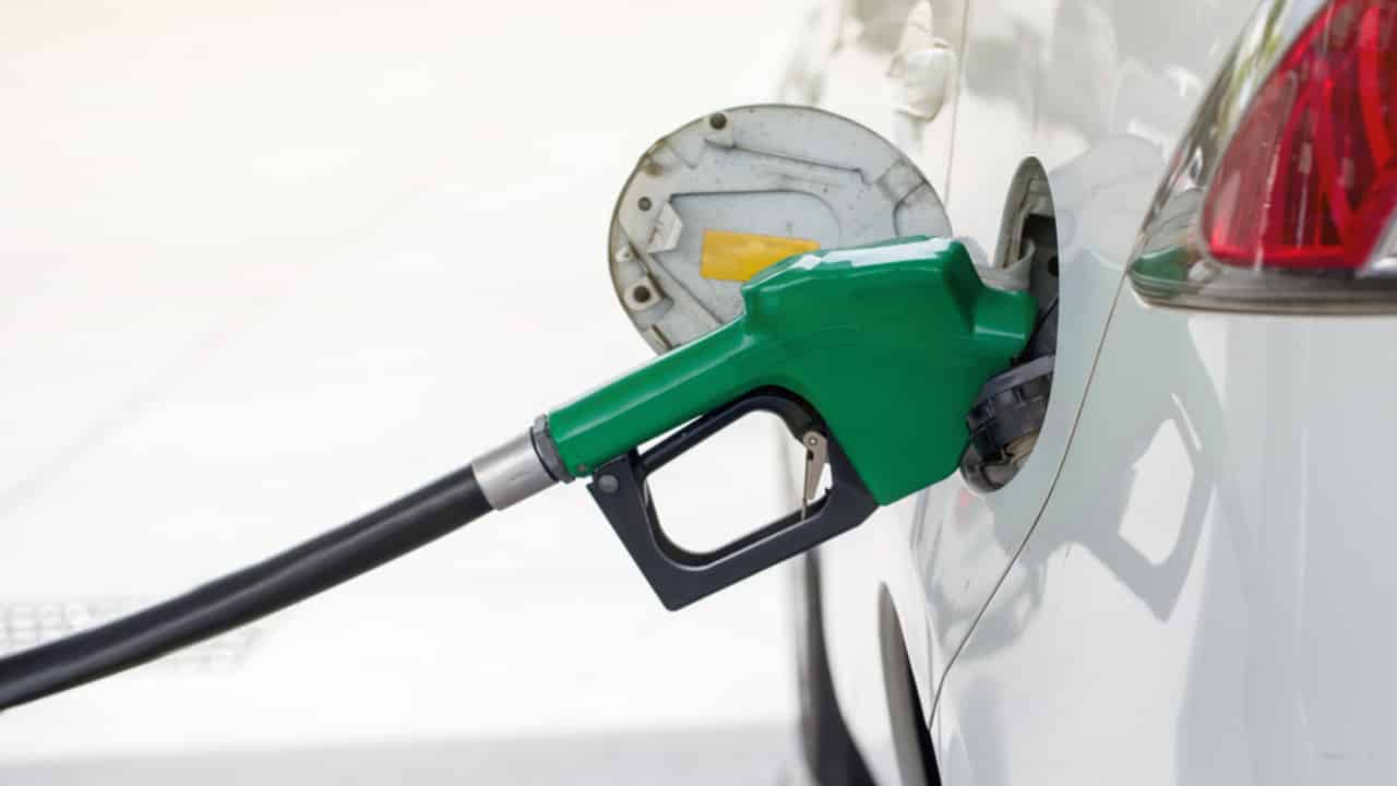 Petrobras reduz preços da gasolina