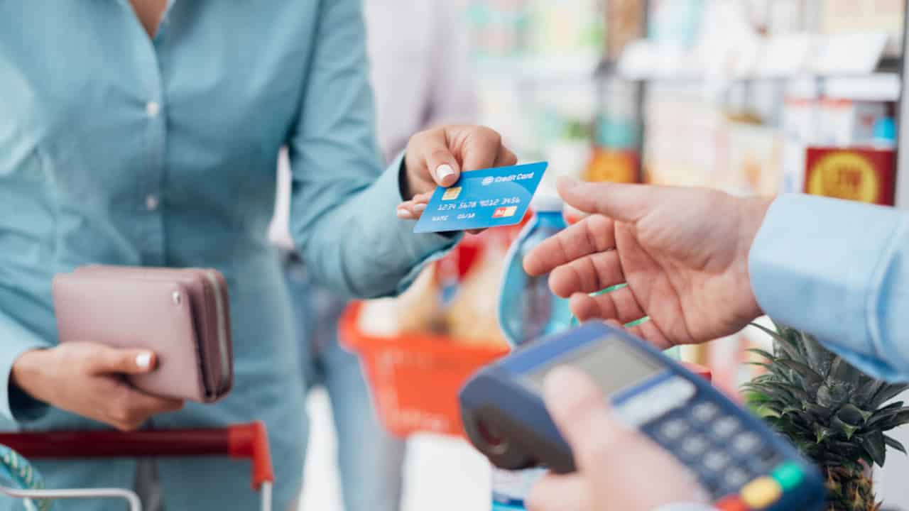 Justiça condena Itaú e PagSeguro por golpe da troca de cartões de crédito