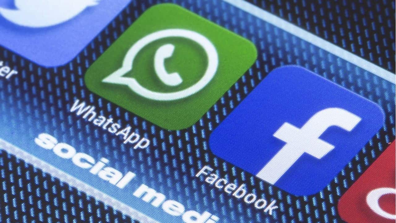 WhatsApp e Facebook