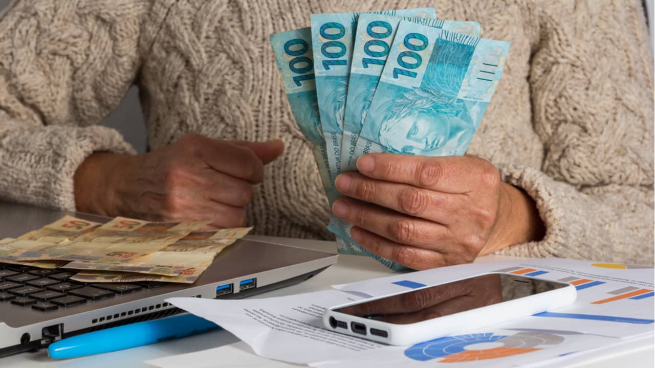 40 milhões de pessoas têm direito a receber de R$ 500 a R$ 1 mil do FGTS