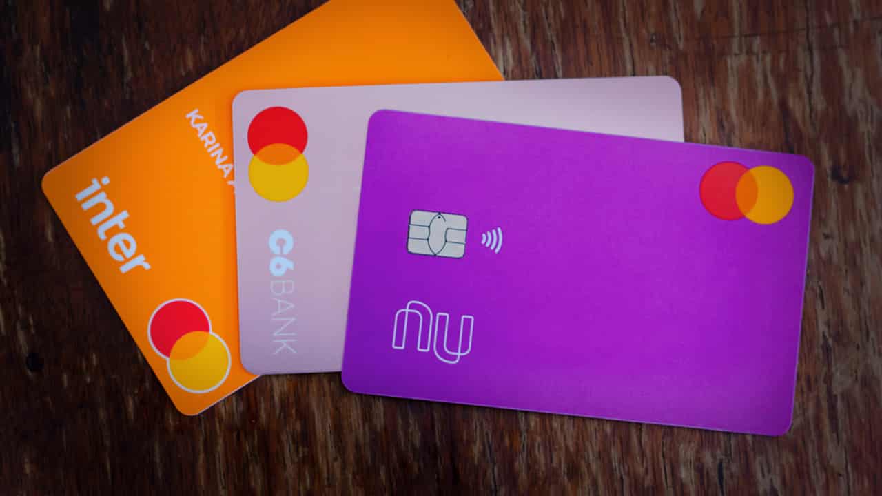 Aumentar o limite no Nubank por conta própria, vale a pena ou existem opções melhores?