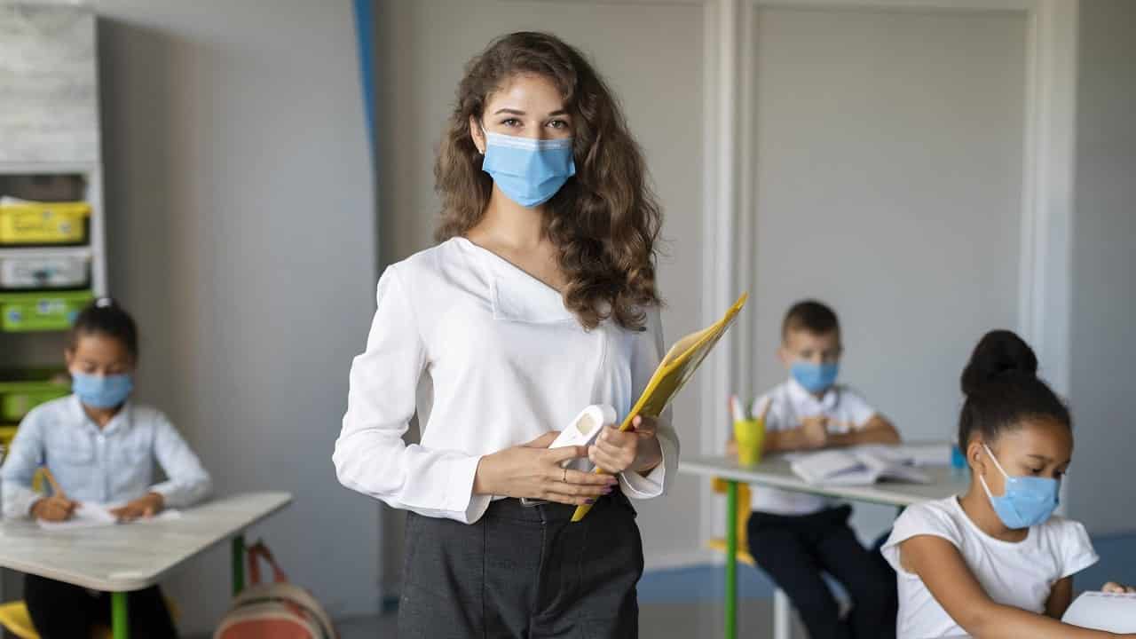C6 Bank oferece curso de educação financeira para professores