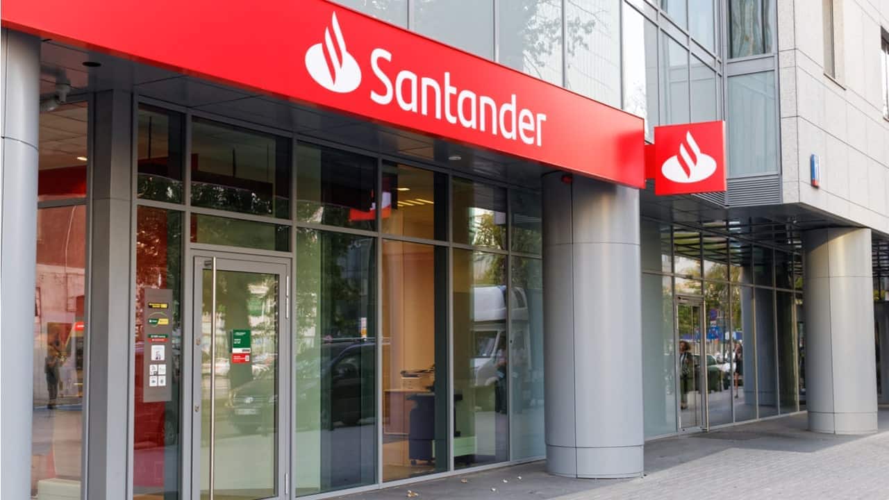 Santander lucro