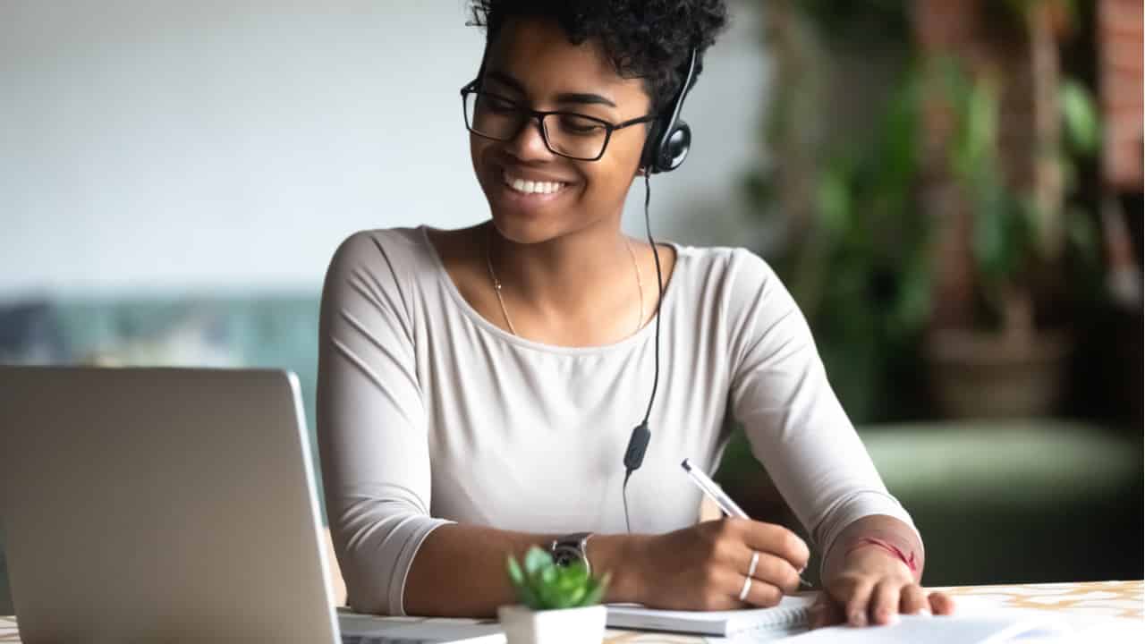 serasa bolsa de estudos para mulheres