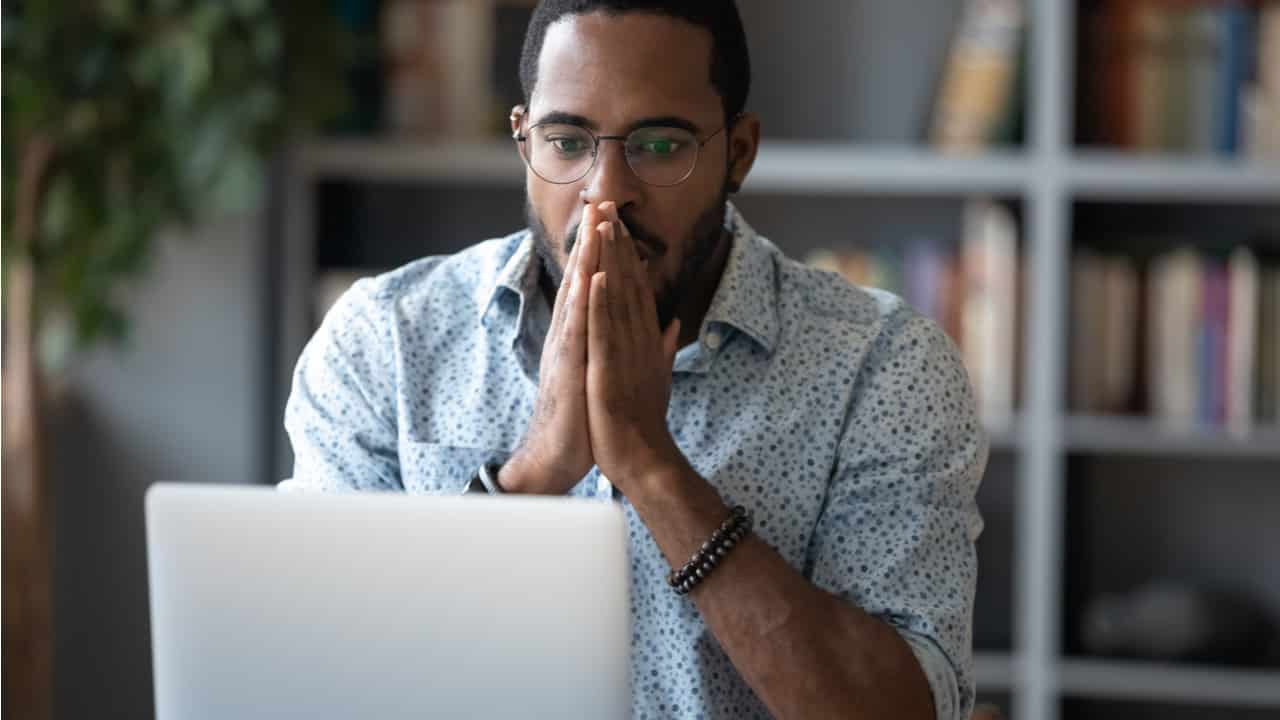 sites falsos valores a receber