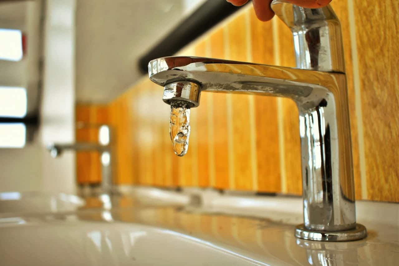 Companhia de água terá que indenizar consumidor