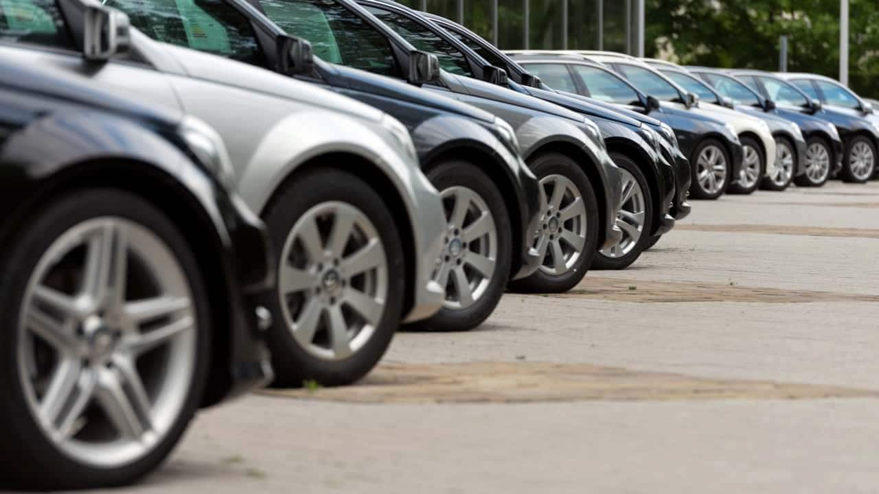 Leilão traz 400 veículos com preços imperdíveis: veja como participar