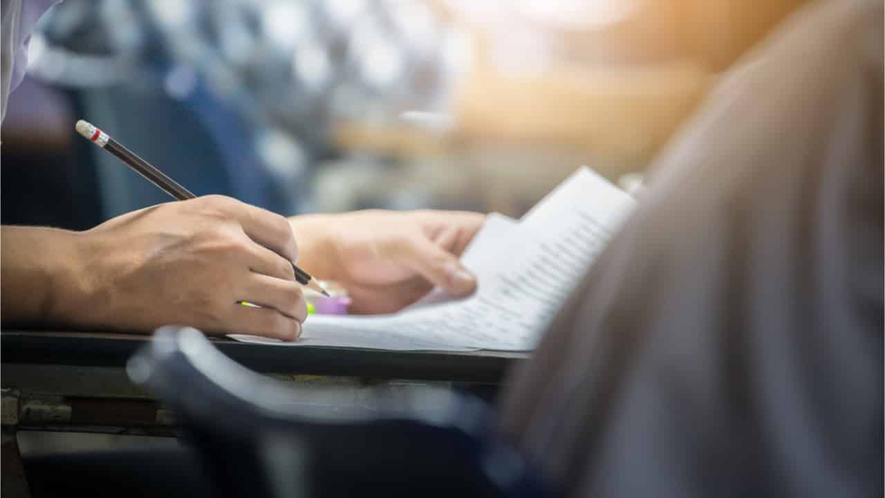 Oeste Paulista tem concurso com salários de R$ 15 mil: Veja como participar