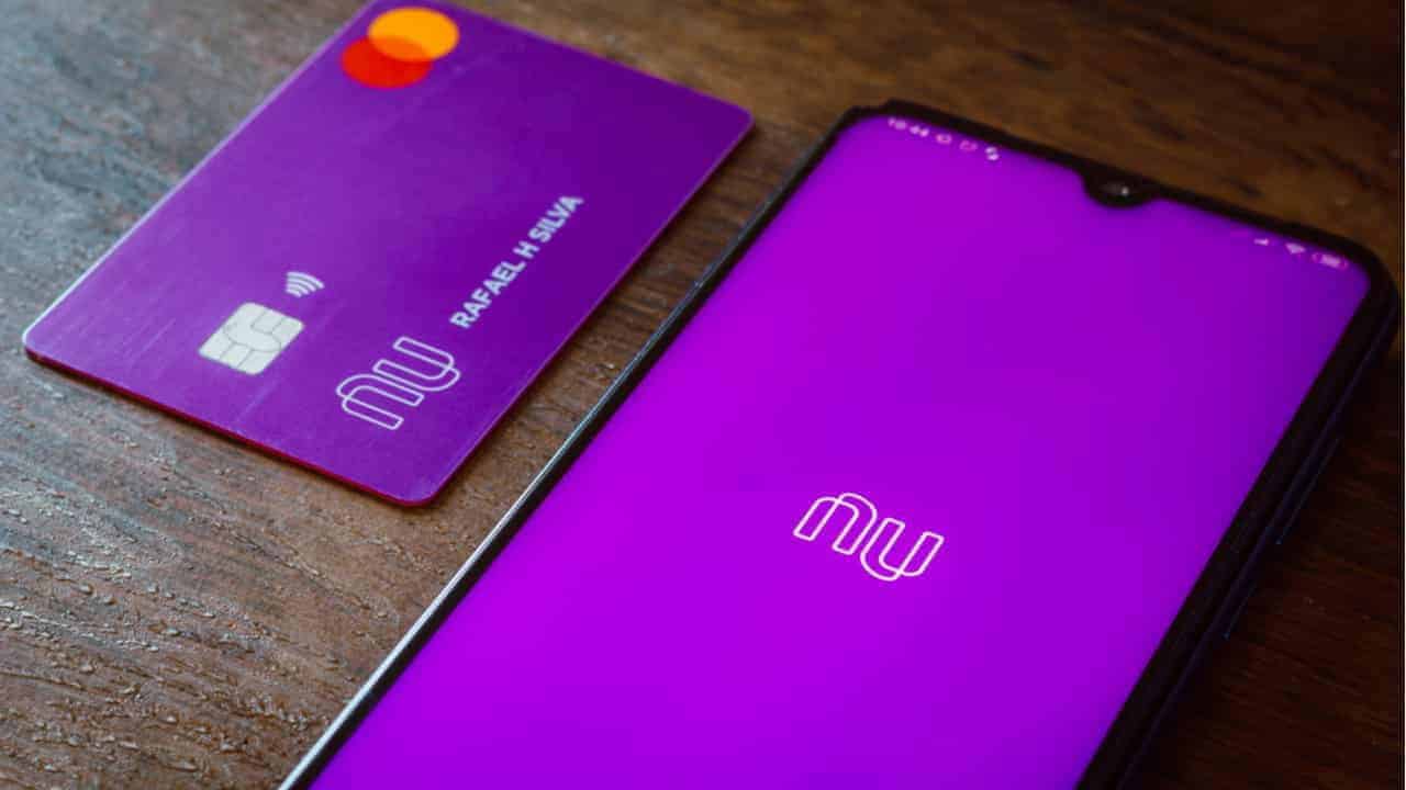 Como pagar um boleto usando o cartão de crédito do Nubank?