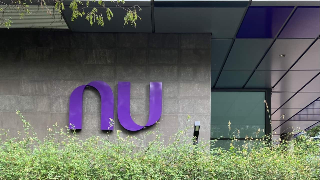 Foto da fachada do Nubank