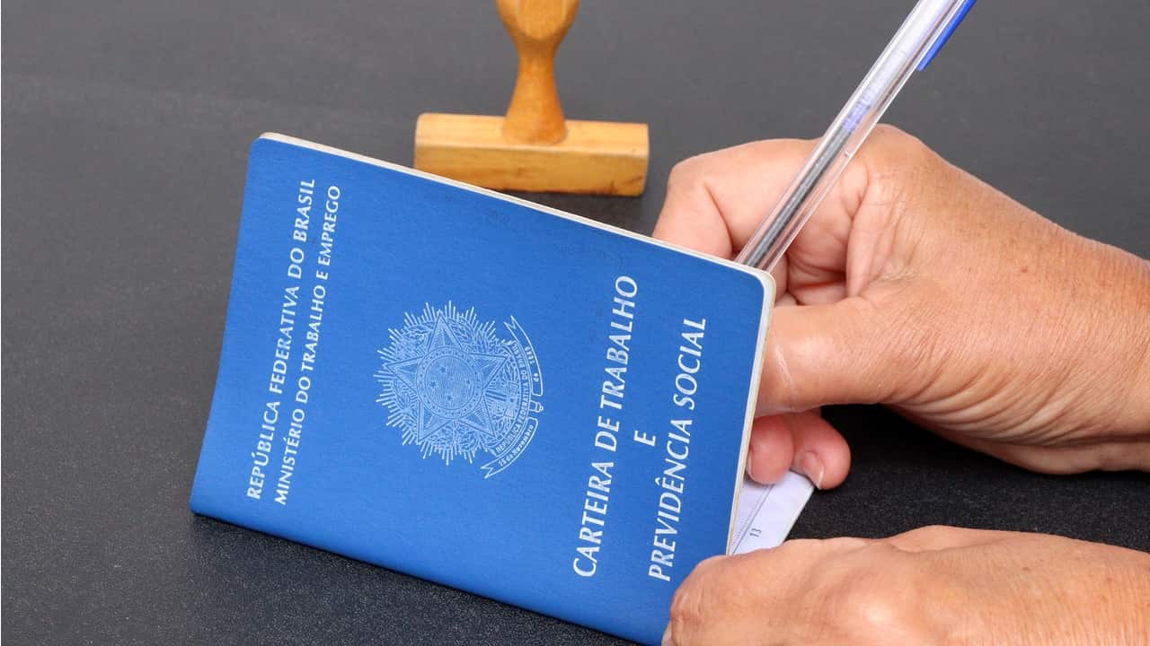 Quem nunca teve carteira assinada pode se aposentar pelo INSS