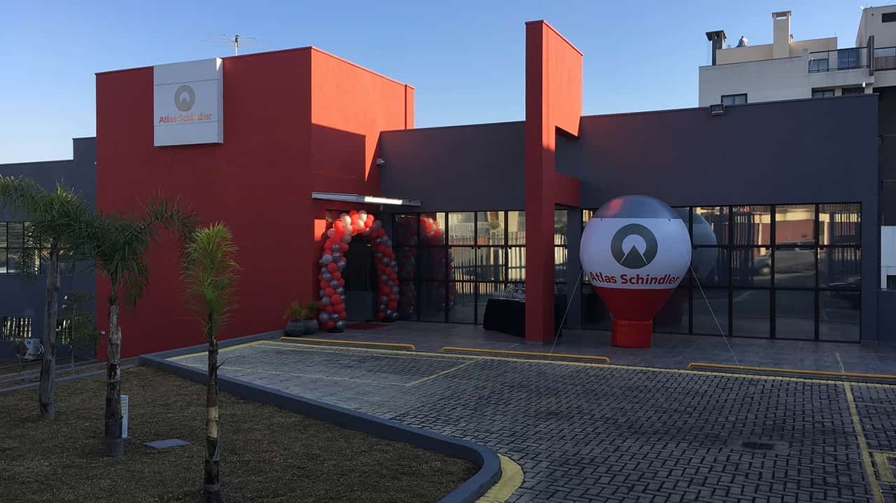 Atlas Schindler oferece vagas de estágio e trainee com diversos benefícios. Veja como se inscrever