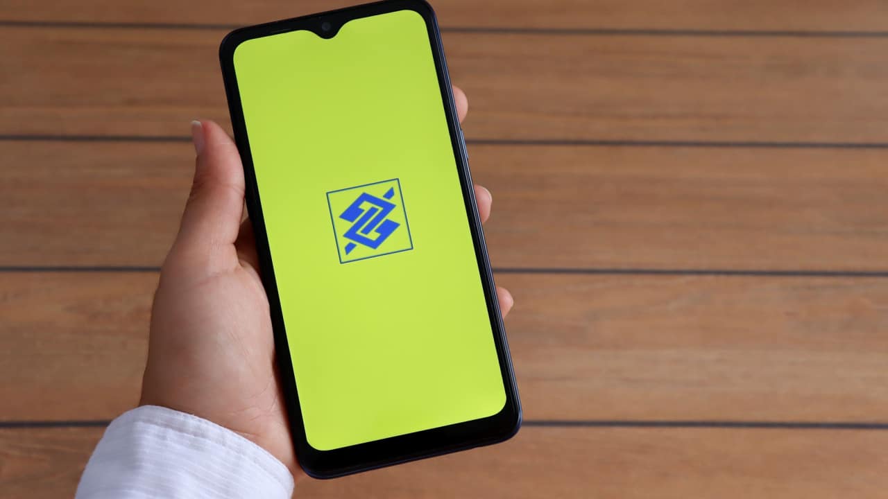 Banco do Brasil libera Pix de outros bancos pelo WhatsApp