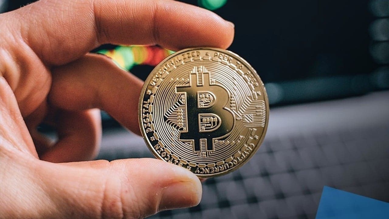 Bitcoin pode ser considerado um golpe de pirâmide financeira?