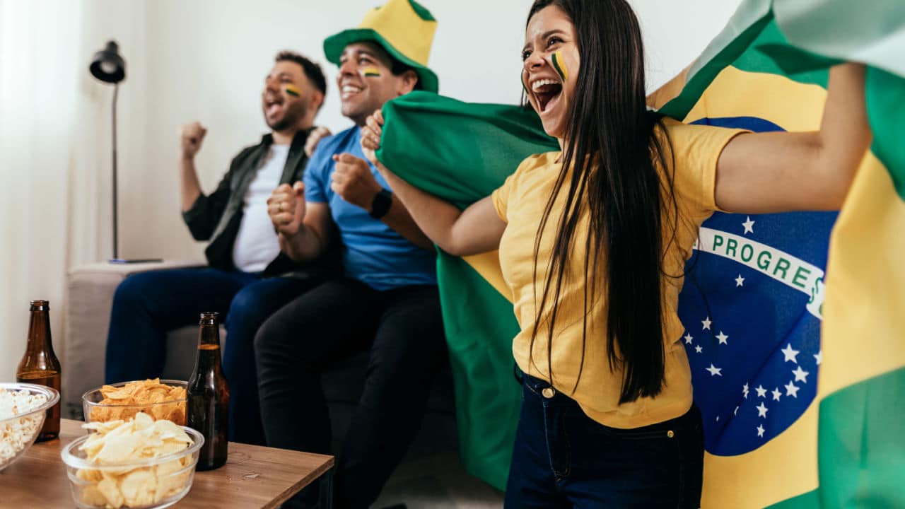 Volta ao trabalho depois de jogo do Brasil âdeveria ser proibidaâ: internet reage a isso